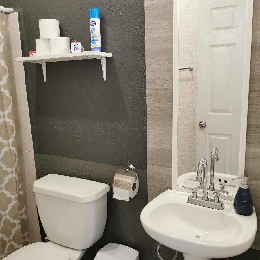 Lovely Studio Apartment With Balcony Ac & Wi-Fi, Minutes From Downtown! Zihuatanejo Dış mekan fotoğraf
